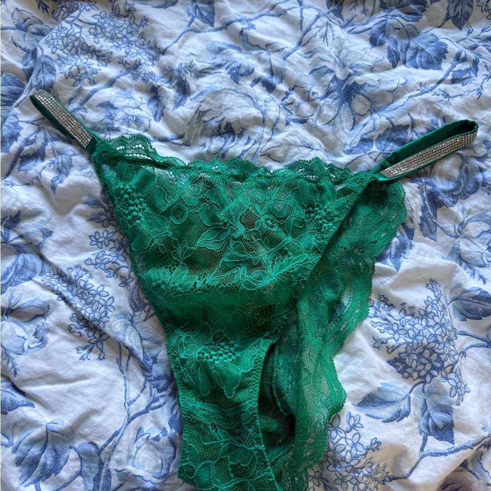Elegant Green Lace Women's Intimate